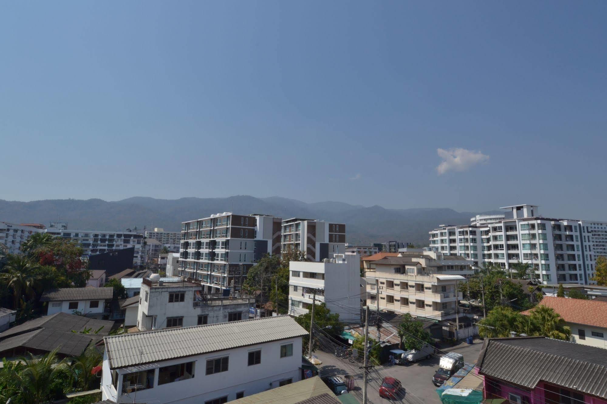 Isleep Guesthouse Chiang Mai Exterior foto